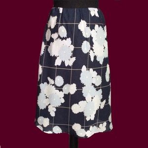 Kathie Lee Skirt, 8 🌟5/$30🌟